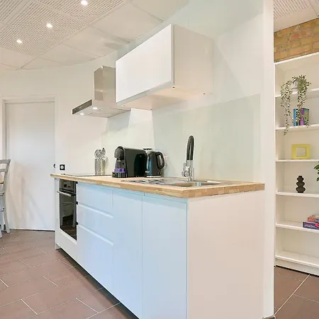 3-bedroom House, 2 Minutes From Parc Du Heron Pensionat