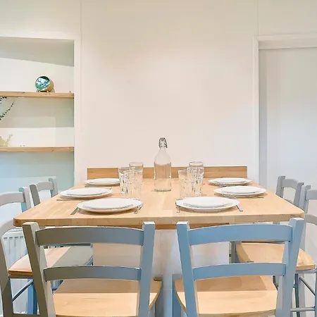 3-bedroom House, 2 Minutes From Parc Du Heron Guest house Villeneuve-d'Ascq