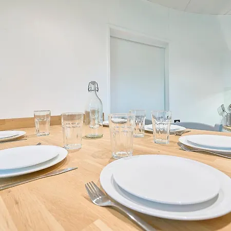 Pensionat 3-bedroom House, 2 Minutes From Parc Du Heron Villeneuve-d'Ascq
