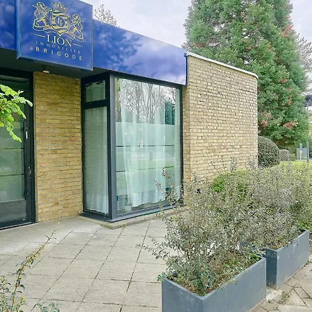 Pensionat 3-bedroom House, 2 Minutes From Parc Du Heron Villeneuve-d'Ascq